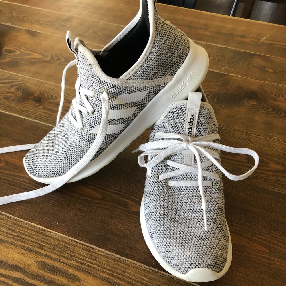 Adidas Tennis Shoes